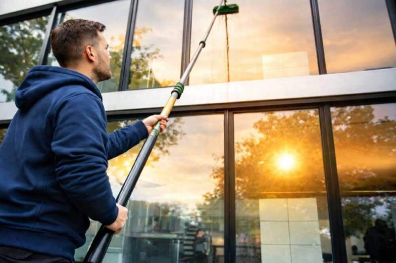 CleanerPRO-Palermo-acqua-pura-vetrate